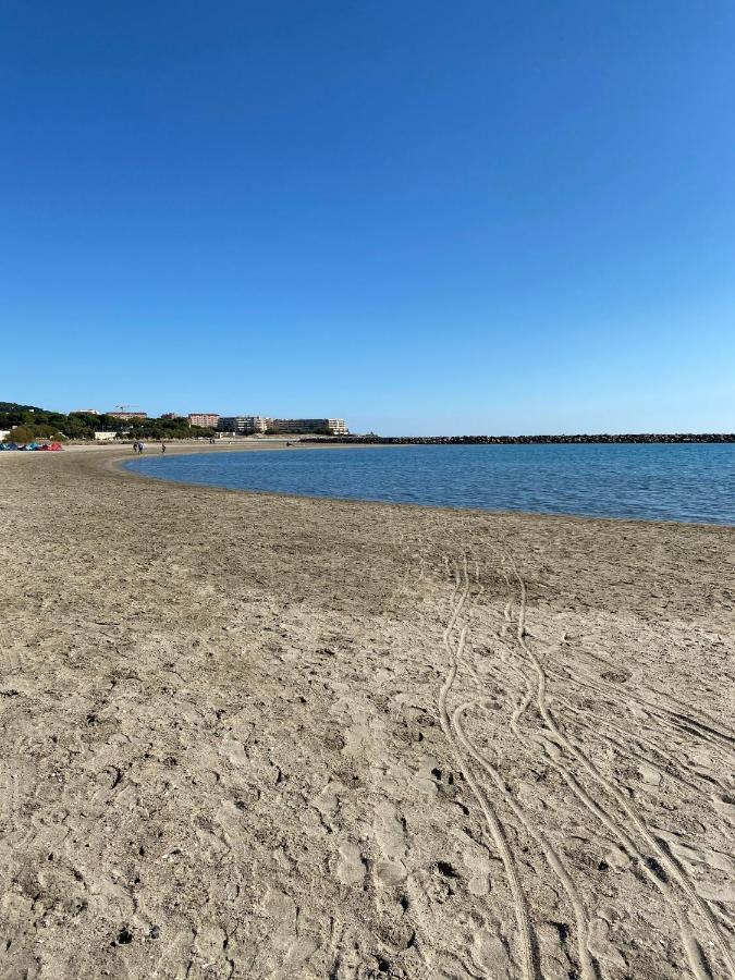 Superbe T2 Avec Terrasse Et Vue Su Mer Quartier Des Quilles A سُت المظهر الخارجي الصورة